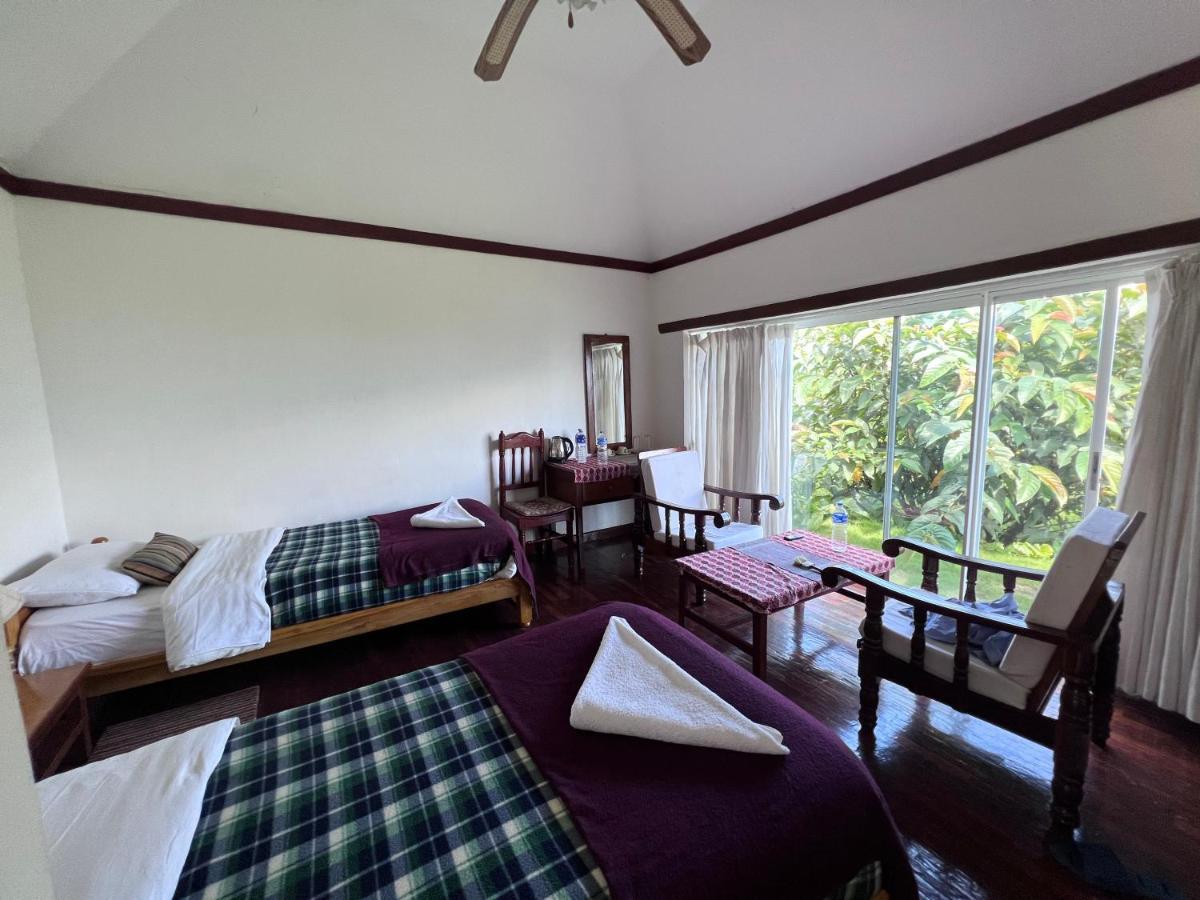 Es Deurali Resort Покхара Экстерьер фото